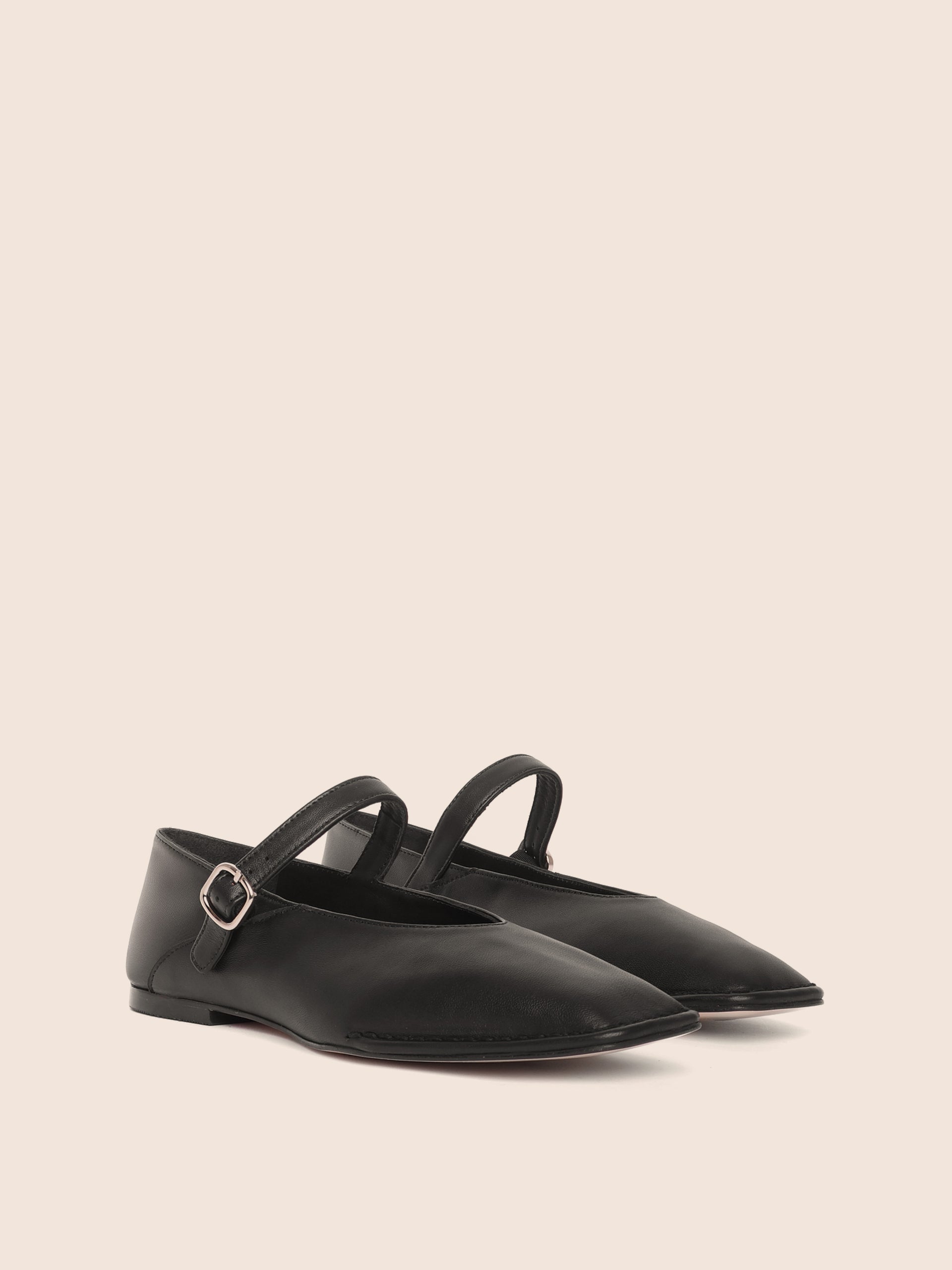 Osuna Black Ballerina