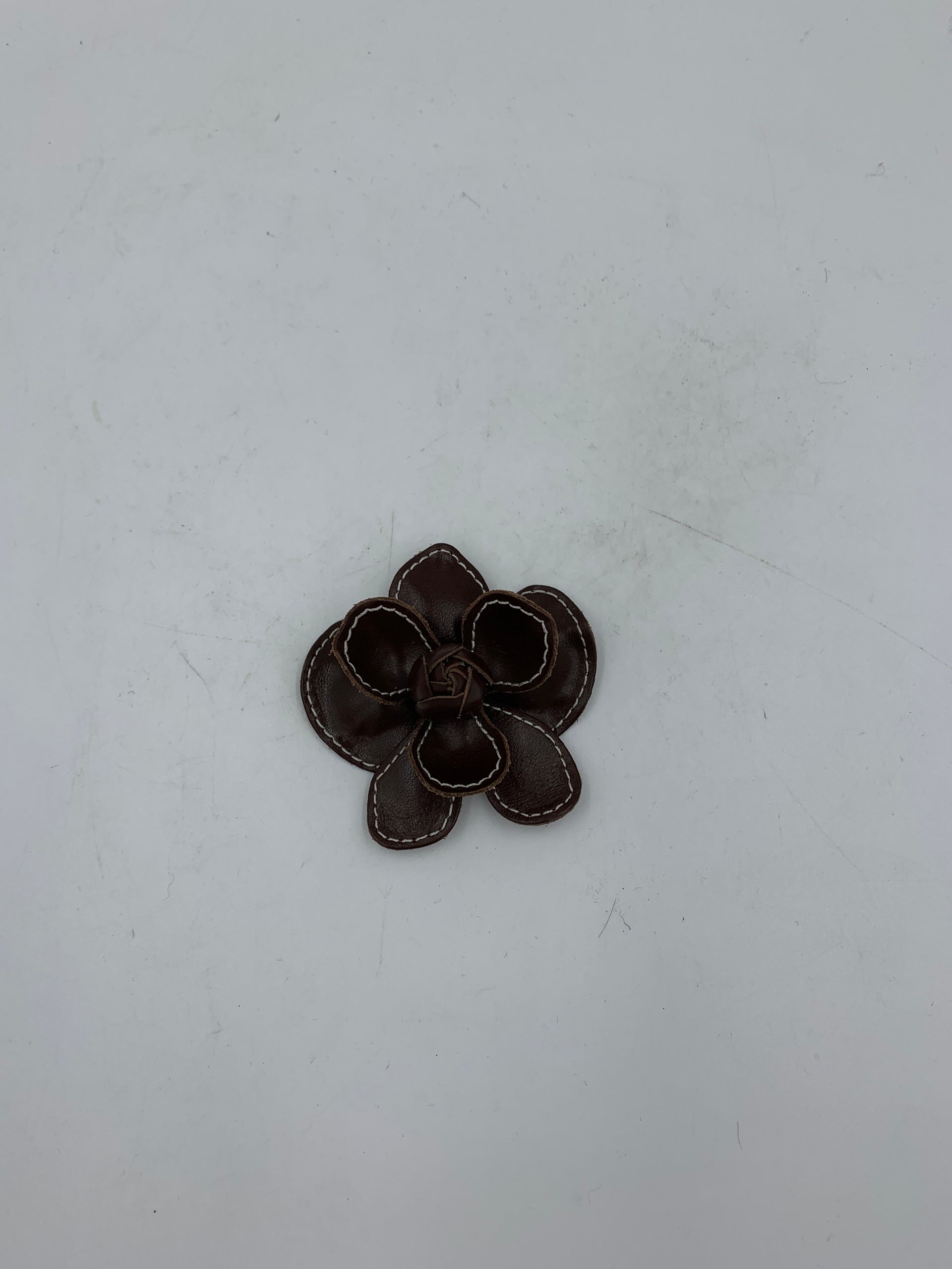 Imperfect Stitch Flower Clip Brown